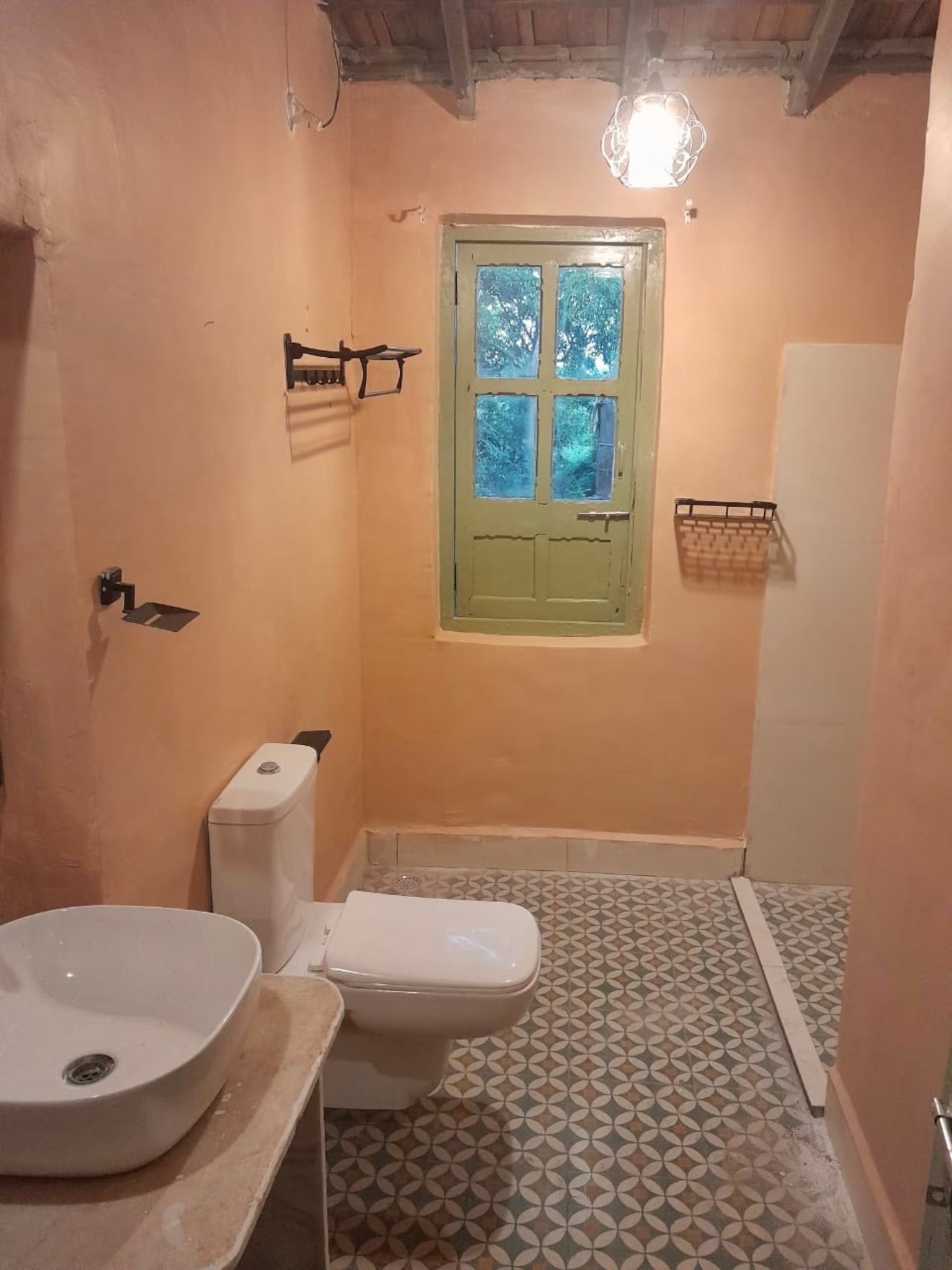 Gatekeeper Cottage ensuite bathroom